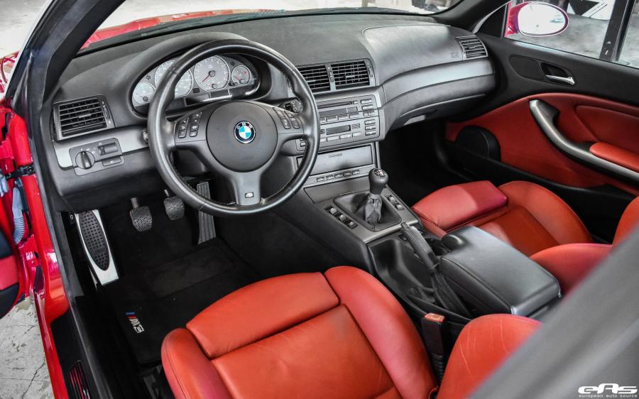 Интерьер BMW M3 Convertible Imola Red by EAS (E46) 2017 года  (фото 5 из 10)